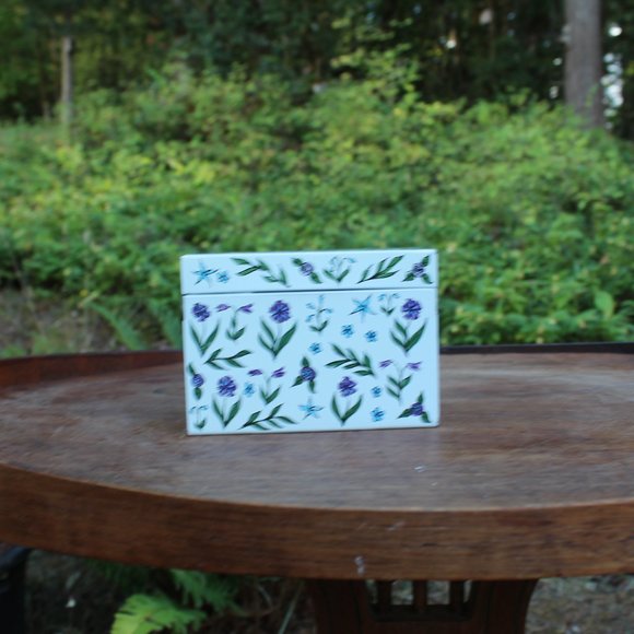 Family Circle Recipe Test floral metal Box  complete with recipes circa 1960 - Picture 8 of 14